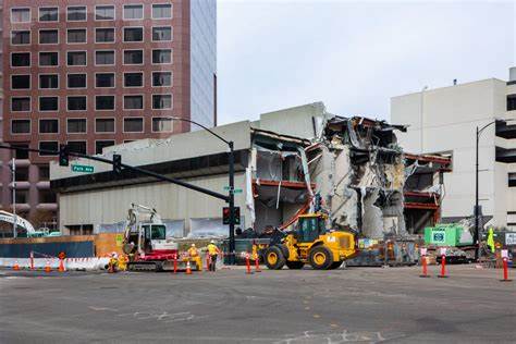 Bank Demolition Service In Navi Mumbai And Mumbai Scrap Dealer